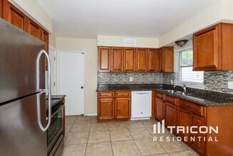 2237 Grove St in Sarasota, FL - Building Photo - Building Photo