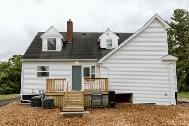 114 Baker St in Spring Arbor, MI - Building Photo - Building Photo