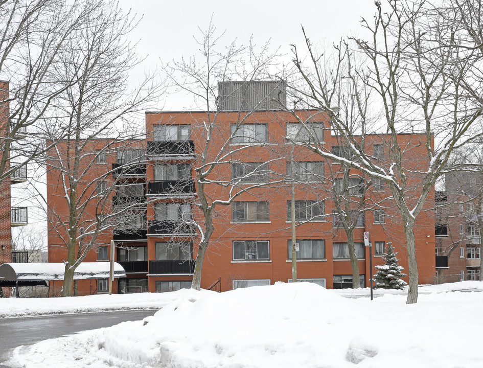 3625 Ridgewood in Montréal, QC - Building Photo