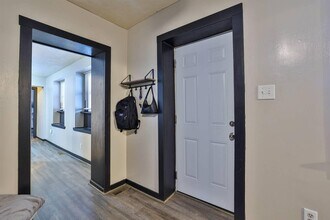 142 4th Ave in Dayton, KY - Building Photo - Building Photo