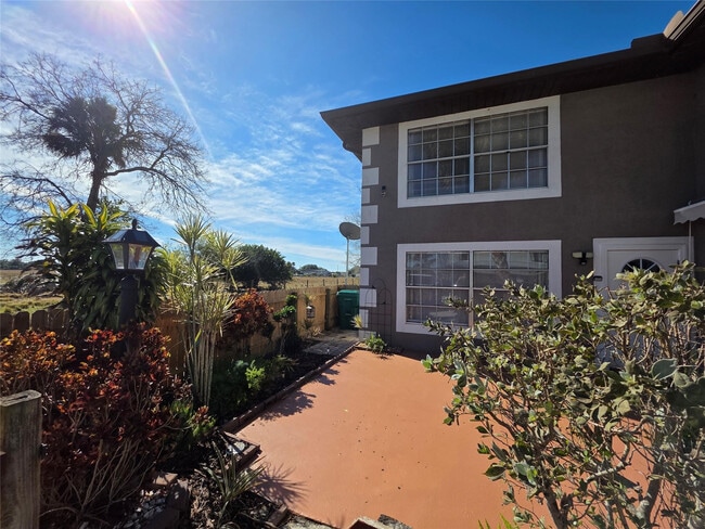 5282 SE 43rd Trce in Okeechobee, FL - Building Photo - Building Photo