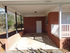 23 Wynn St in Newnan, GA - Building Photo - Building Photo