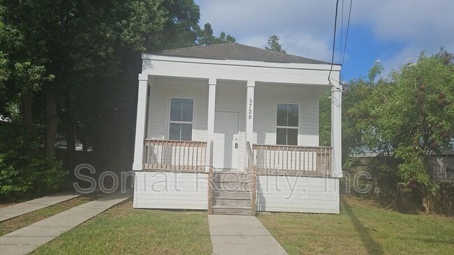 property at 5728 Wickfield Dr
