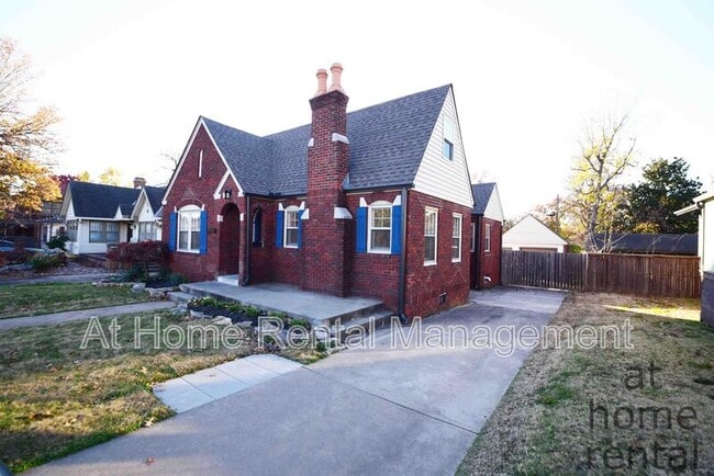 1740 S Yorktown Ave in Tulsa, OK - Building Photo - Building Photo