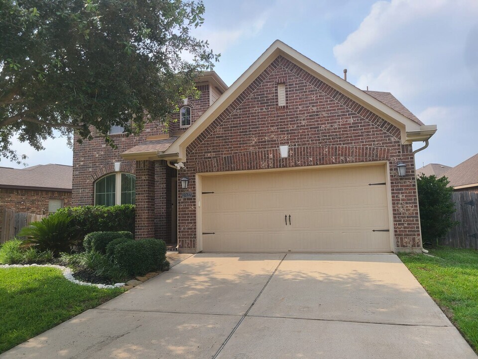 27122 Danbridge Gulch Ln in Katy, TX - Foto de edificio