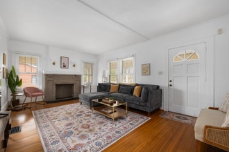 2039 Lanier Ave, Unit Apt 1 in Charlotte, NC - Foto de edificio - Building Photo