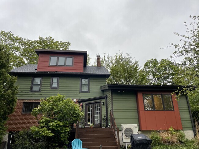 723 W Foster Ave in State College, PA - Building Photo - Building Photo