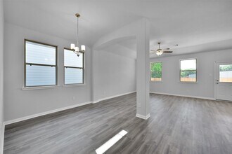17620 Cedar Crst Dr in Conroe, TX - Building Photo - Building Photo