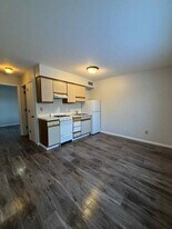 1610 Tippecanoe Dr in Warsaw, IN - Building Photo