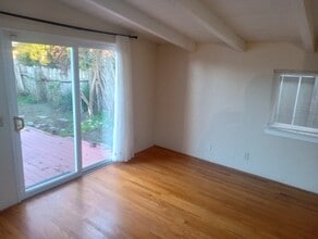 682 Taylor St in Monterey, CA - Foto de edificio - Building Photo