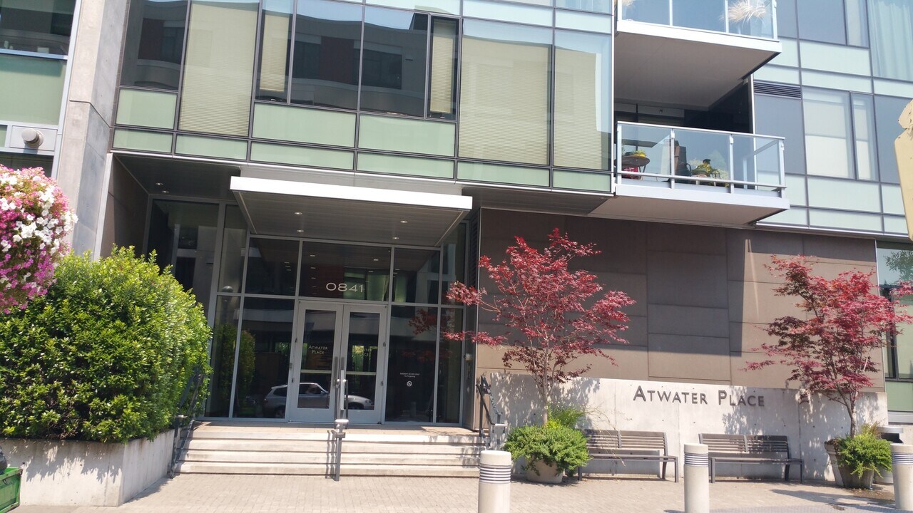 841 S Gaines St-Unit -0841 in Portland, OR - Building Photo