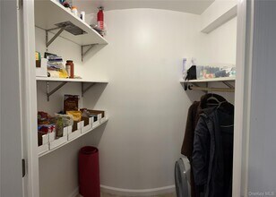 8 Blackford Ave in Yonkers, NY - Building Photo - Building Photo