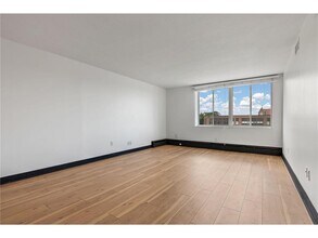 2800 W 44th St in Minneapolis, MN - Building Photo - Building Photo