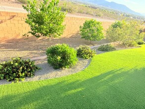 198 S Naples St in Henderson, NV - Building Photo - Building Photo