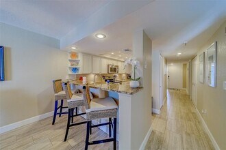 17980 Gulf Blvd in Redington Shores, FL - Building Photo - Building Photo