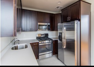 Laidlaw Lofts in Jersey City, NJ - Building Photo - Interior Photo