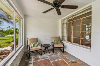 275 Mateo Way NE in St. Petersburg, FL - Building Photo - Building Photo