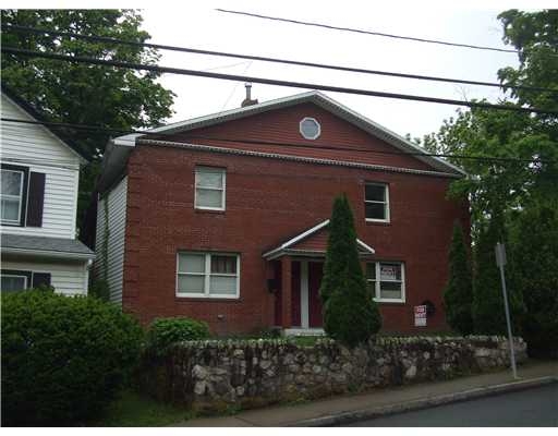 103 Oak St in Walden, NY - Building Photo - Building Photo