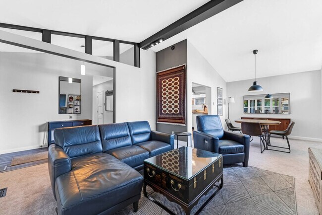 670 Coronation Ave. in Ottawa, ON - Building Photo - Building Photo