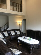 10043 S Whimbrel Cir in Conroe, TX - Foto de edificio - Building Photo