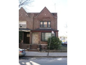 2402 Cortelyou Rd in Brooklyn, NY - Building Photo - Other