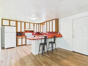 7070 Tabor Rd in Bryan, TX - Building Photo - Building Photo