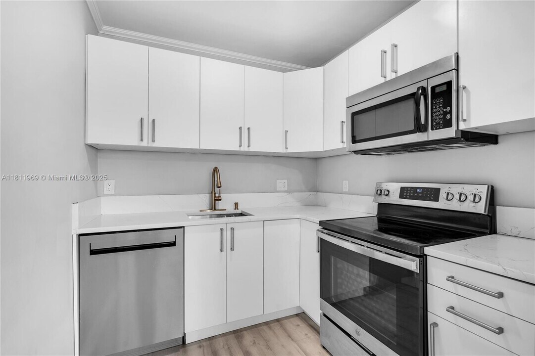 4500 NE 18th Ave in Pompano Beach, FL - Building Photo