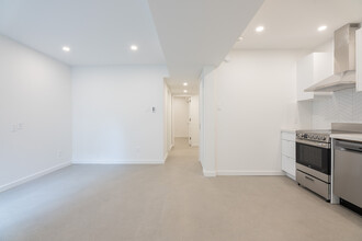 301 Euclid Ave in Toronto, ON - Building Photo - Building Photo
