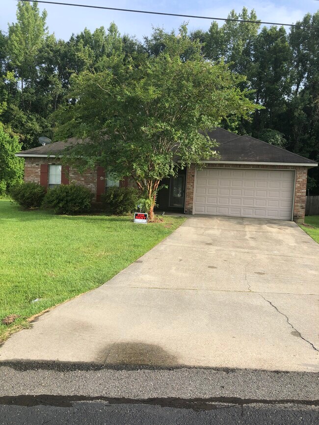 7552 Danielle Ave Rentals in Zachary, LA