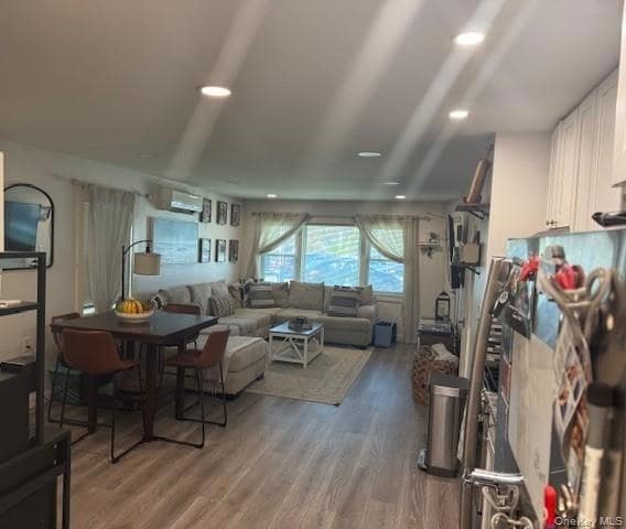 442 E Broadway, Unit 2 in Long Beach, NY - Building Photo - Building Photo