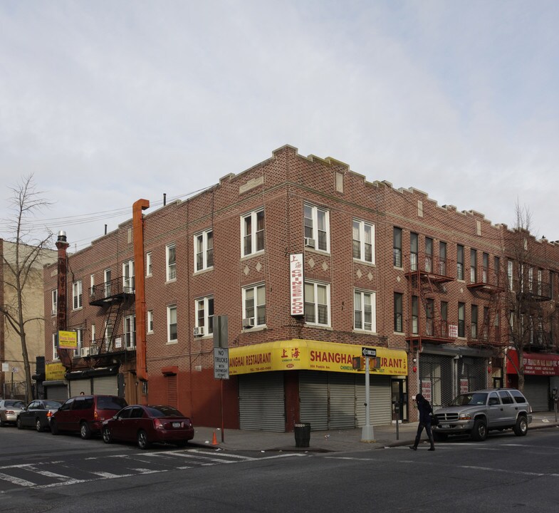 854 Franklin Ave in Brooklyn, NY - Building Photo