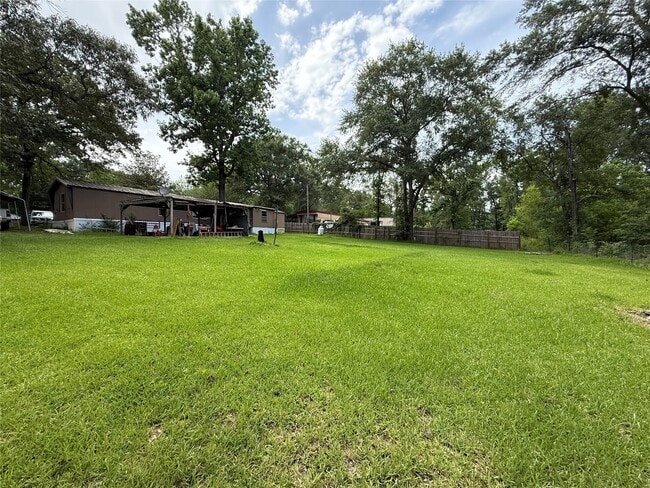 11928 Hairston Dr in Willis, TX - Building Photo - Building Photo