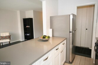 2401 H St NW, Unit 504 in Washington, DC - Building Photo - Building Photo