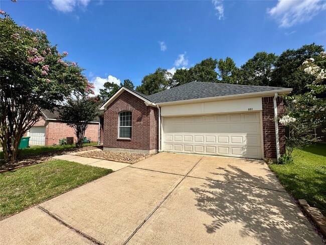 property at 951 Doire Dr