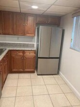 8025 SW 107th Ave in Miami, FL - Building Photo - Building Photo