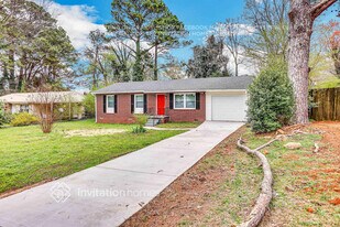 104 Shepherd Dr in Stockbridge, GA - Building Photo