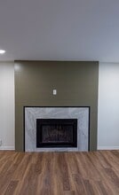 2005 S Prospect Ave in Champaign, IL - Foto de edificio - Building Photo