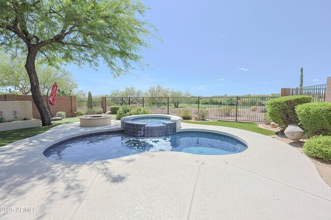 property at 40838 N Prestancia Ct