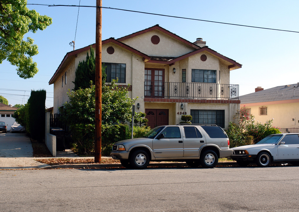 4343 W 136th St in Hawthorne, CA - Building Photo