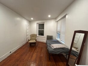 2 Centre St Terrace, Unit 1 in Boston, MA - Building Photo - Building Photo
