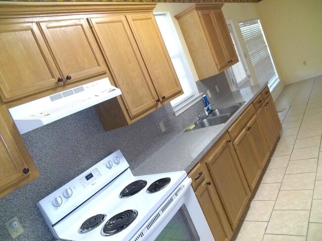 243 Martin Luther King Jr St in Independence, LA - Foto de edificio - Building Photo