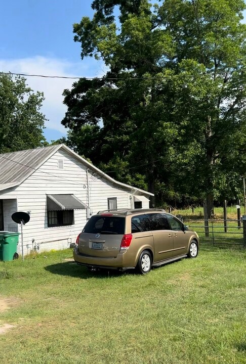 17655 Heritage Hwy in Denmark, SC - Building Photo