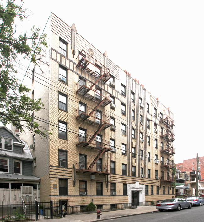 1745 E 13th St in Brooklyn, NY - Building Photo - Building Photo