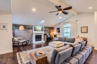 7905 Wycombe Dr in Austin, TX - Building Photo - Building Photo