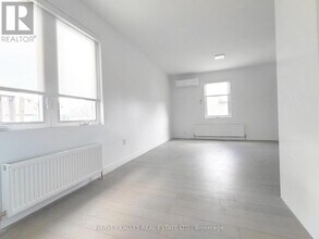 521 Browns Line in Toronto, ON - Building Photo - Building Photo