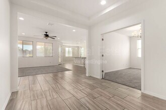 2169 N Madison Way Dr in Queen Creek, AZ - Foto de edificio - Building Photo