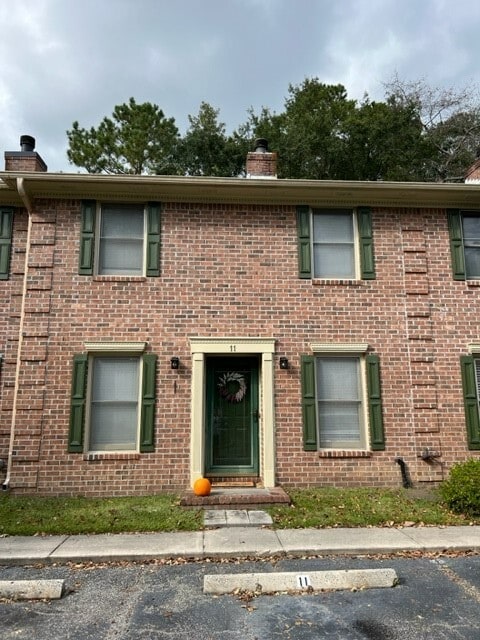 property at 302 Springview Ln