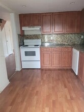 8475 SW 137th Ave in Miami, FL - Building Photo - Building Photo