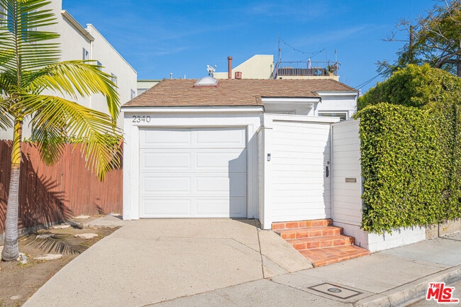 property at 2340 Abbot Kinney Blvd