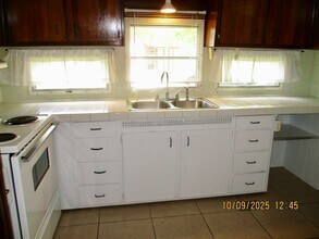 1302 Arroyo Pkwy in Ormond Beach, FL - Building Photo - Building Photo